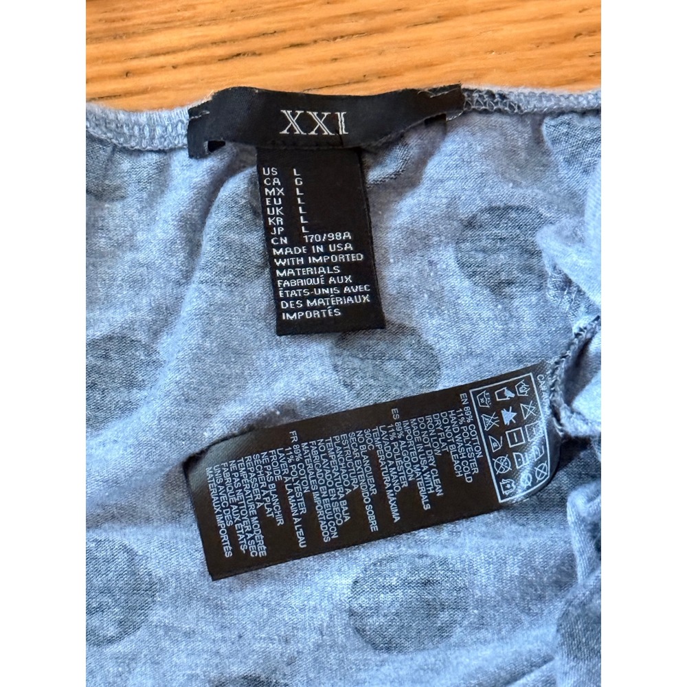Y2K 2000s style XXI Forever 21 Gray Black Polka Dot Off Shoulder Crop Top - Picture 3 of 6